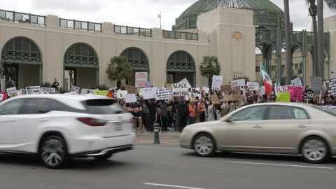 Black Lives Matter Protest For George Floyd California  -06/2020 Stockbeeldmateriaal 132199798