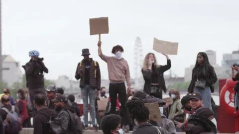 Black Lives Matter Protest (US Embassy, London) Vídeo Stock 136969821