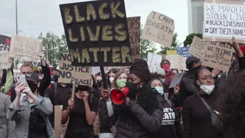 Black Lives Matter Protest (US Embassy, London) Vídeo Stock 137017743