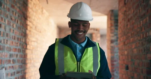 Black man, tablet and walk on construction site for inspection, task brief or Vídeos de archivo 337150547