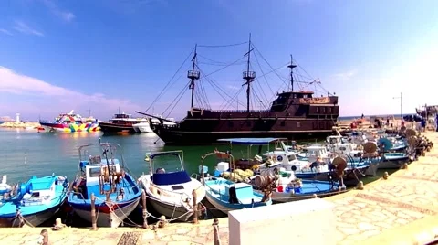 The Black Pearl - Ship of Jack Sparrow Vídeos de archivo 50295960
