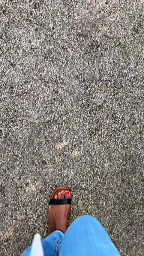 Black person walking Stock-Footage 319878817