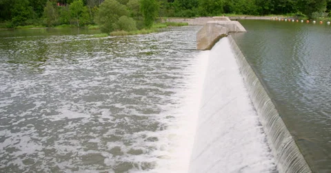 The Black Rapids Locks On A Calm Summer Day Vidéo 63988908