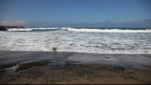 Black sand beach  Видео 2975474