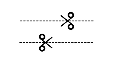 Black scissors cutting a horizontal dashed line animation Vídeos de archivo 339658807