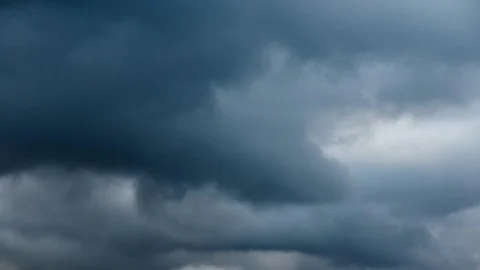 Black Storm Cloud Moving On Sky - Time Lapse 库存影片 93734454