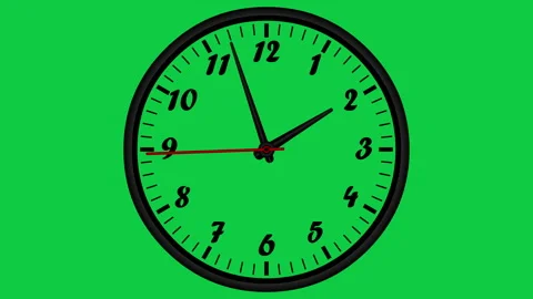 Black wall clock animation. 12 hours time lapse loop on green screen. Stockbeeldmateriaal 245296220