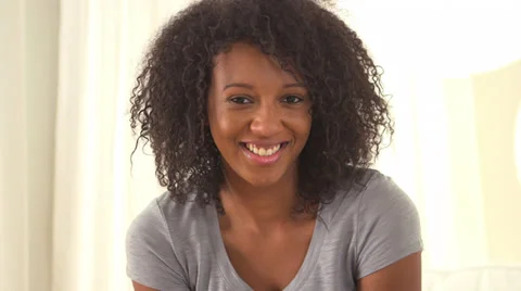 Black woman talking Stock-Footage 30371011