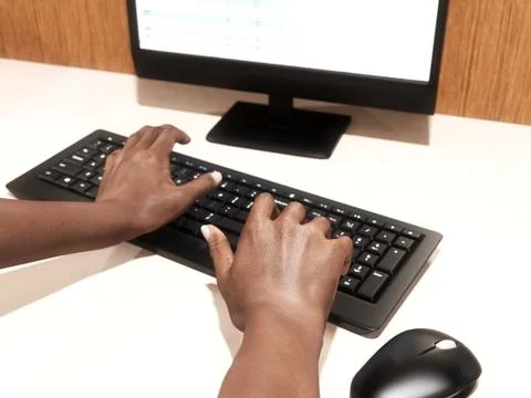 Black woman using computer 스톡 일러스트