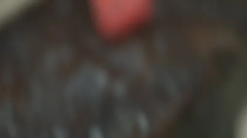 Blacksmith hammering burning metal. Vídeo Stock 243867631