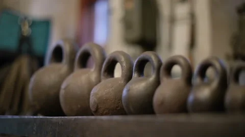 Blacksmith handmade. metal weights Vidéo 67675949