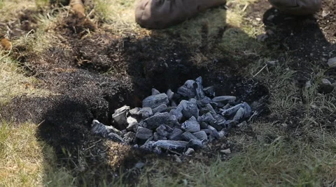 Blacksmith makes a horseshoe closeup Video stock 66275522