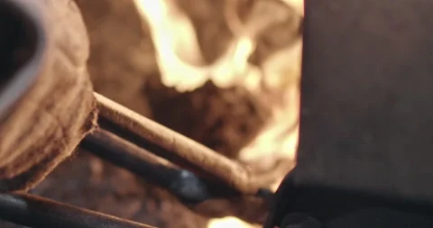 Blacksmith Stokes Forge Fire 스톡 동영상 152253066