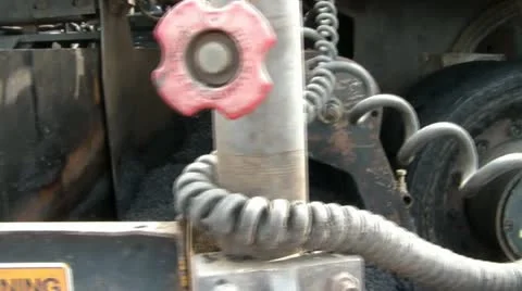 Blacktop Asphalt Laying Machine &amp; Workers Видео 12571366