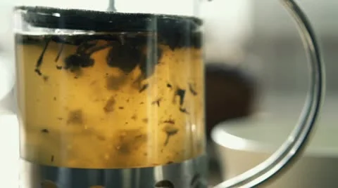 Blanching tea in teapot HD 스톡 동영상 12367198