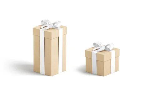 Blank craft gift box with white ribbon bow mockup, isolated Illustrazione stock