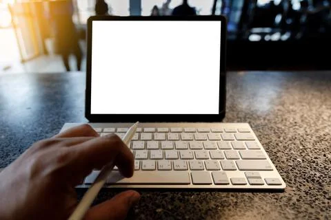 Blank screen laptop computer modern man use room laptop with blank white desk Foto stock