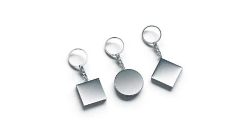 Blank silver key chain mock up side set view, 3d rendering Illustrazione stock