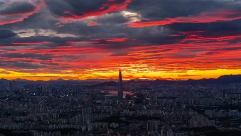 The blasting sky at sunset is very beautiful in Seoul, South Korea. Stock Footage 137238102
