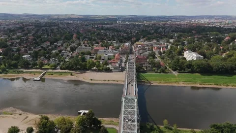 Blaues Wunder Bridge Tower over the Elbe River Aerial View Dresden Stockbeeldmateriaal 337848124