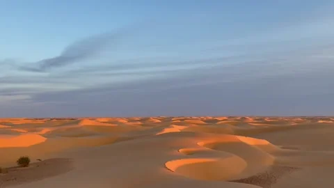 Blazing sunset over the dunes 스톡 동영상 197483734