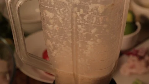 Blending Stock-Footage 103031318