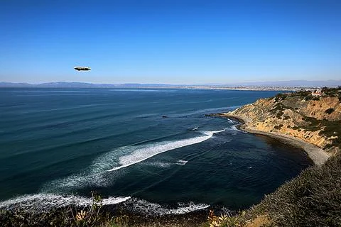 BlimpFloatingBluff'sCove Stock Photos