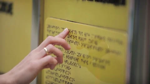 Blind reading Vídeos de archivo 51836108