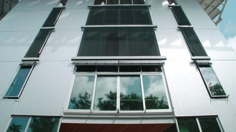 Blinds scrolling down outside window Stock-Footage 93522199