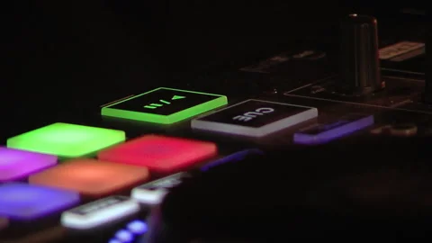 Blinking cue/play button in DJ mix table 스톡 동영상 290942608