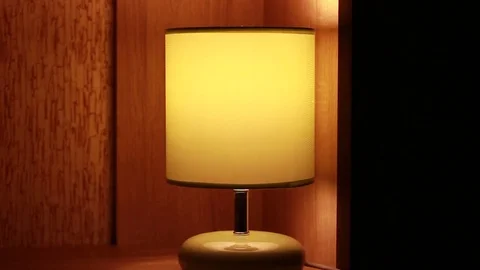 Blinking green lamp in the darkness Vídeos de archivo 83747774
