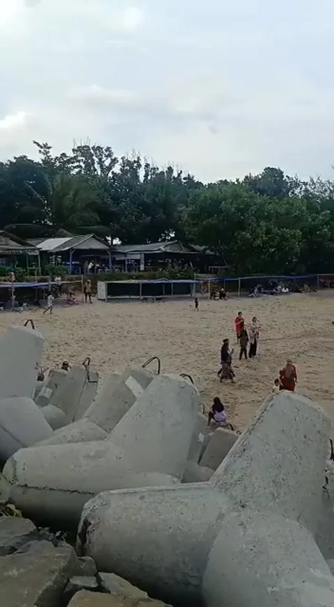 Blitar beach beauty 動画素材 211829607