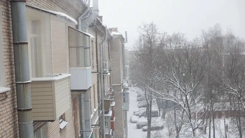 Blizzard in city Video stock 70361768