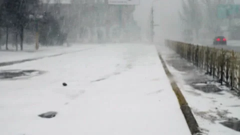 Blizzard in the city. Stock-Footage 86520188