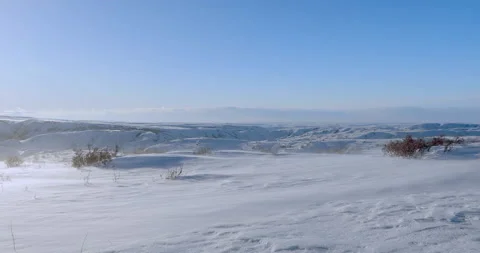 A blizzard on the mountain ranges. Stock Footage 151975501