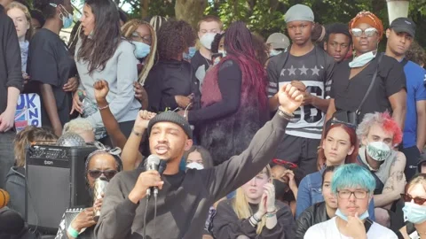 BLM - let's love each other Stock-Footage 133095656