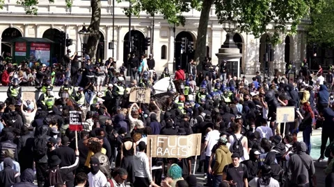 BLM protesters attacking EDL members at Trafalgar square Stock Footage 133090709