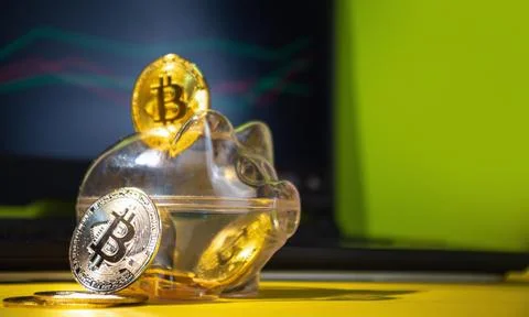Blockchain technology and bitcoin cryptocurrency network concept (84) Stock Photos