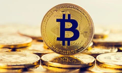 Blockchain technology and bitcoin cryptocurrency network concept (84) Stock Photos