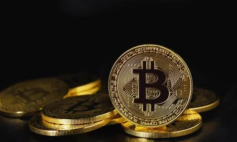 Blockchain technology and bitcoin cryptocurrency network concept (84) Stock Photos