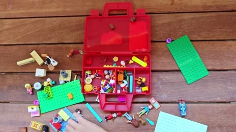 Blocks and bricks for playing and building. Children's hands playing with bricks Video stock 311865114