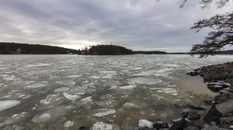 Blocks of ice moving, clouds moving, timelapse 4K Vidéo 59834308