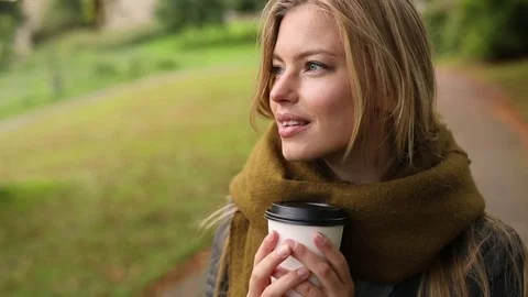 Blond and beautiful in park Stock Footage 80959051