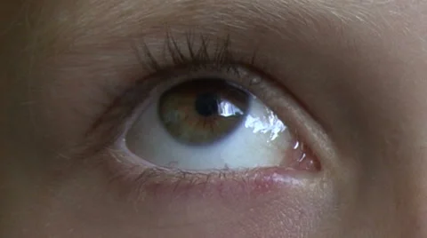 Blonde eye movement Stock Footage 39880605