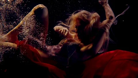 Blonde model posing underwater. Stock Footage 102952476