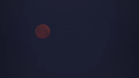 Blood moon setting 스톡 동영상 157558315