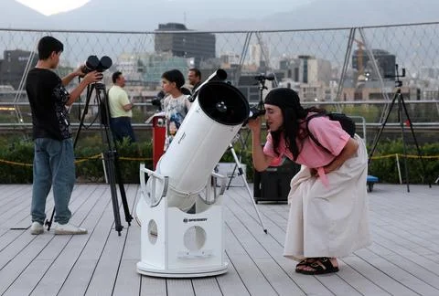 Blood Moon total lunar eclipse in Tehran, Iran Islamic Republic Of - 07 Sep 2025 Fotos Stock