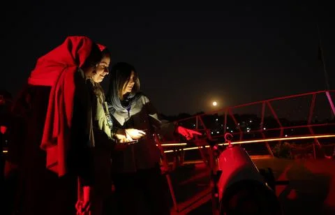 Blood Moon total lunar eclipse in Tehran, Iran Islamic Republic Of - 07 Sep 2025 Fotos Stock