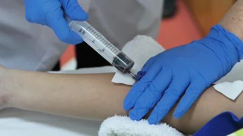  blood test Stockbeeldmateriaal 123174802