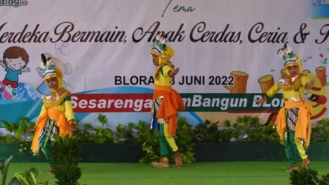 Blora, Central Java, Indonesia - June 8th, 2022 : Kindergarten students Stock Footage 202254057
